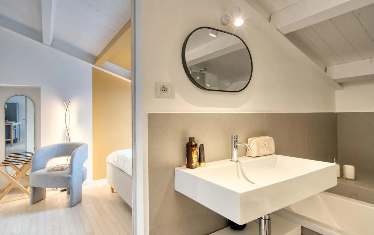 Apartment Lumi Nuovissimi Loft Mansardati Da 2 O 4Pax In Loreto Milan
